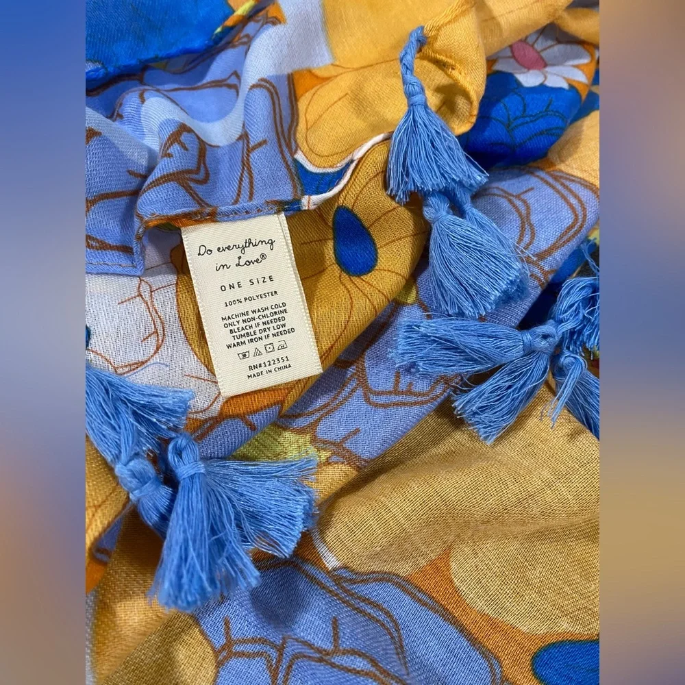 ⭐️New DO EVERYTHING IN LOVE
Floral Print Kimono - Picture 15 of 15